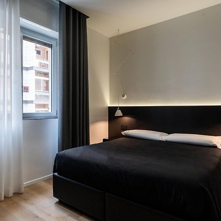 Contemporaneamente 147 - Modern & Comfort Rooms บารี ภายนอก รูปภาพ