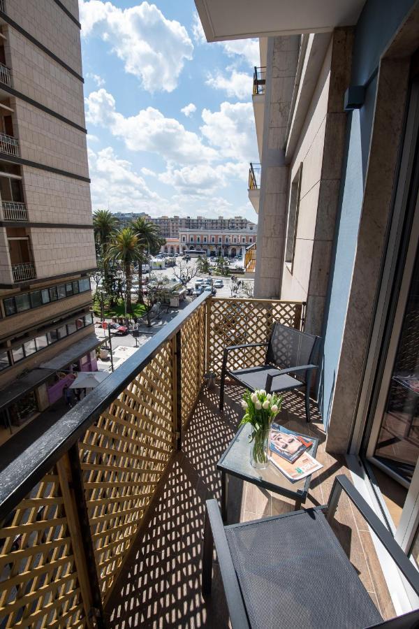 Contemporaneamente 147 - Modern & Comfort Rooms บารี ภายนอก รูปภาพ