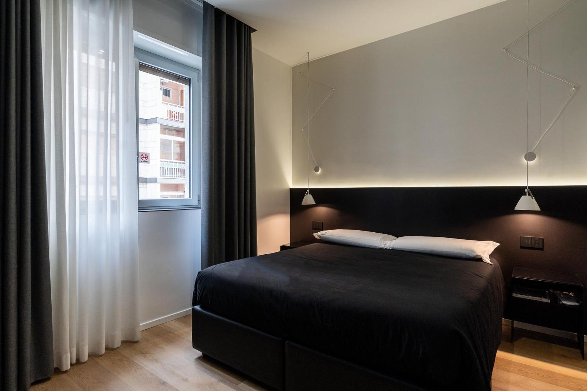 Contemporaneamente 147 - Modern & Comfort Rooms บารี ภายนอก รูปภาพ
